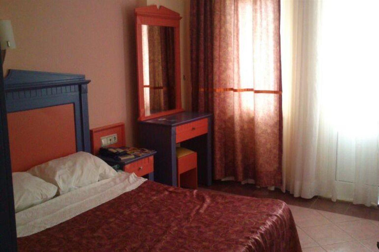 Drop Hotel โคนัคคลึ ภายนอก รูปภาพ